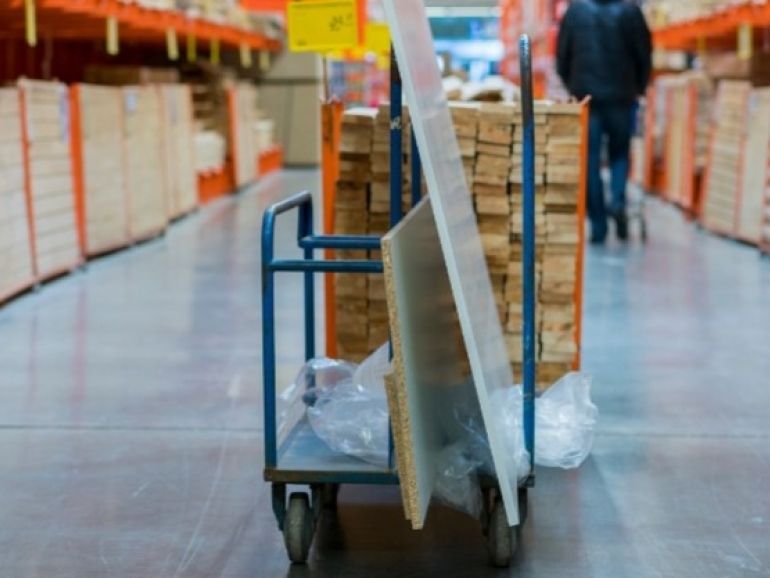 ¡Carga pesada, trabajo ligero! Las carretillas de 300 kg